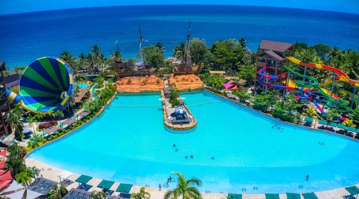 Seven Seas Waterpark and Resort